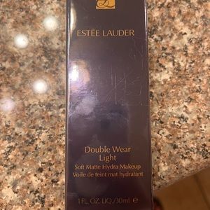 Estée Lauder - Double Wear Light - 1W2 Sand